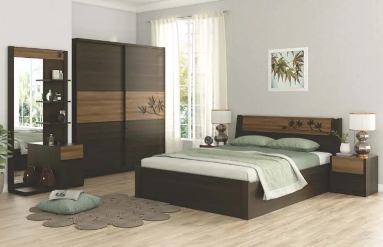 Spacewood Maple Bedroom Set