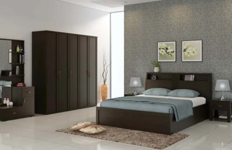 Spacewood Monarch Bedroom Set